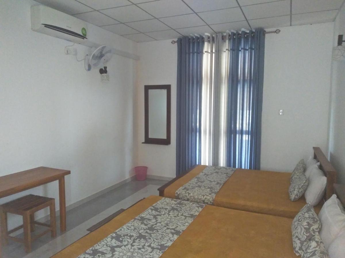 Ehala Family Rest Hotell Anuradhapura Exteriör bild