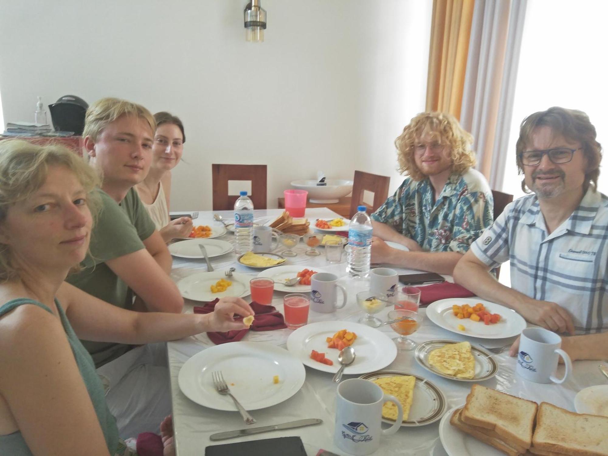 Ehala Family Rest Hotell Anuradhapura Exteriör bild